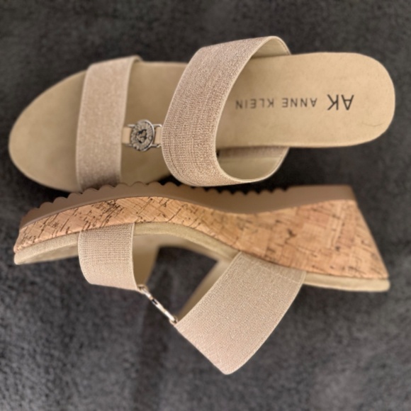 Anne Klein Reese Slip On Mid Wedge Sandal - Picture 3 of 4